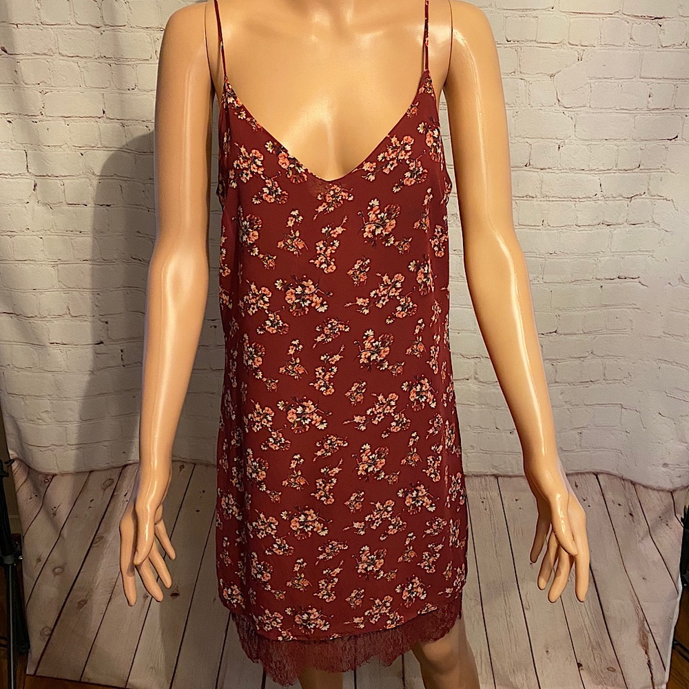 H & M divided burgundy red floral dress size medium boho
